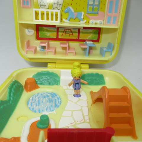 90's★Vintage★Polly Pocket★Compact★Figure★Doll★Miniature★Play House★Square★Yellow★