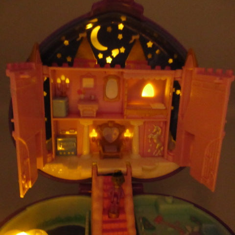 Polly Pocket★復刻版★KEEPSHAKE COLLECTION★Starlight Castle 2021 ★お城★コンパクト★LightsーUp★ままごと★ドールハウス★ミニチュア★