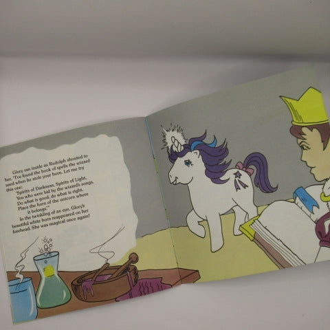 80’s★1985年★MY LITTLE PONY★マイリトルポニー★TAKING STORY BOOK★本とカセットテープのセット★ビンテージ★24ページ★GLOLY THE MAGIC UNICORN★フィギュア★人形★ぬいぐるみ★