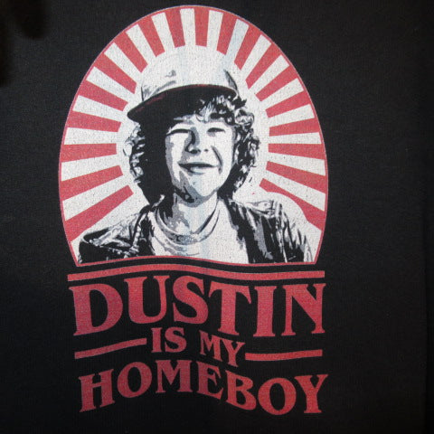 STRANGER THINGS★ストレンジャーシングス★DUSTIN★ダスティン★SWEAT SHIRTS★スウェット★トレーナー★Men’s★XLサイズ★ブラック★イレブン★マイク★Netflix★フィギュア★ぬいぐるみ★人形★USED