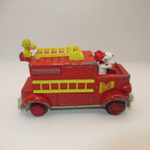 1965年★60's★Peanuts★ピーナッツ★Snoopy★スヌーピー★消防車★ミニカー★フィギュア★人形★ビンテージ★
