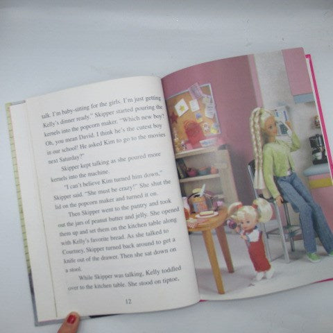 1998年★Barbie★バービー★絵本★ハードカバー★Skipper’s Baby-sitting Blues★ベビーシッター★フィギュア★人形★ぬいぐるみ★