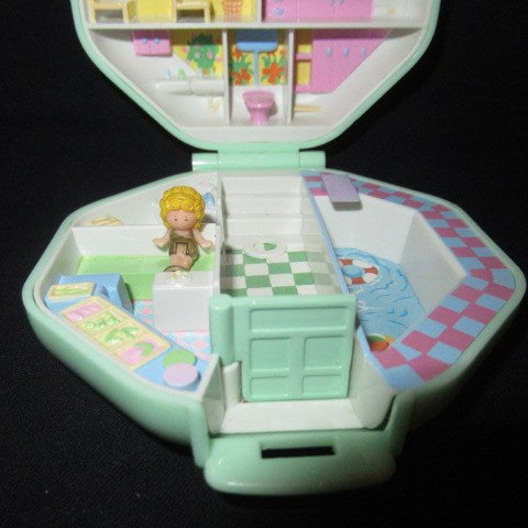 90's★Polly Pocket★ポーリーポケット★コンパクト★ままごと★ミニチュア★ドールハウス★人形★フィギュア★ぬいぐるみ★グリーン★8角形★