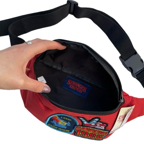 SALE! STRANGER THINGS★Stranger Things★Figures★NET FLIX★T-shirt★Waist pouch★Waist bag★Pouch★Shoulder★Stuffed animal★Doll★Figure★