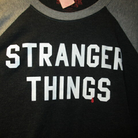 STRANGER THINGS★Stranger Things★T-shirt★Ron T★Eleven★Figure★NET FLIX★M size★Long sleeve★Long sleeve★Raglan★USED★Nosebleed