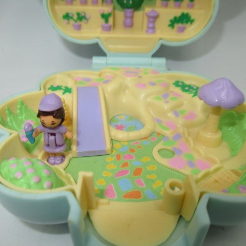 90's★Vintage★Polly Pocket★Compact★Figure★Doll★Miniature★Play House★Flowers★Mint Green★