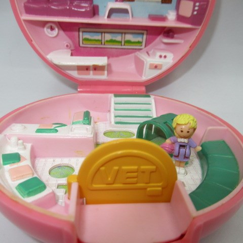 90’s★ビンテージ★POLLY POKET ★ポーリーポケット★コンパクト★フィギュア★人形★ミニチュア★ままごと★丸★ピーチ★