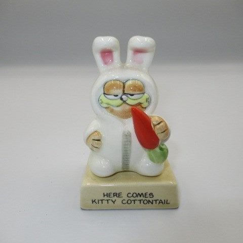 80's★GARFIELD★Garfield★Ceramic figurine★Doll★Figure★Plush toy★Vintage★Easter Bunny★Message doll★ 