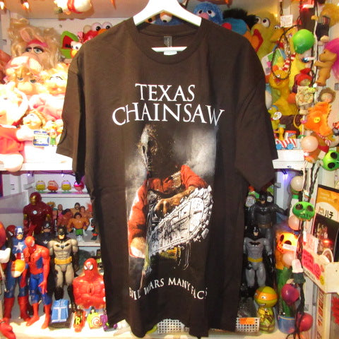 THE TEXAS CHAINSAW MASSCRE★Texas Chainsaw★The Texas Chainsaw Massacre★Horror★T-shirt★Men's★XL size★New★Figure★Doll★Plush toy★ 
