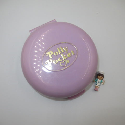 90's★Polly Pocket★ポーリーポケット★コンパクト★人形★フィギュア★ぬいぐるみ★ビンテージ★ままごと★ミニチュア★ドールハウス★丸★ラベンダー★