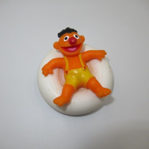Vintage★SESAME STREET★セサミストリート★アーニー★Ernie★フィギュア★人形★ぬいぐるみ★PVC★プール★
