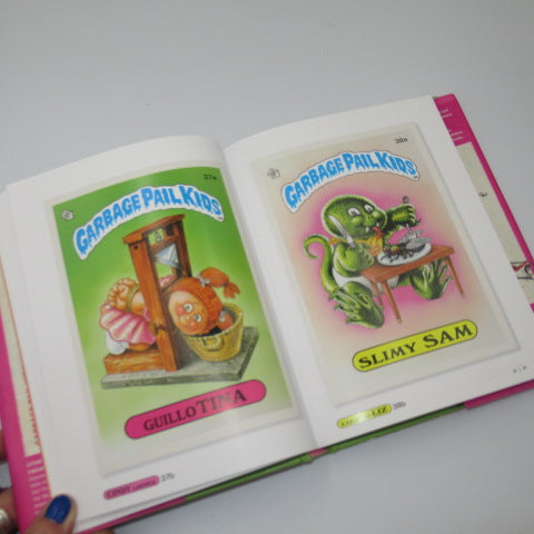 Garbage Pail Kids★ガベッジペイルキッズ★トレーディングカード★Topps★コレクターブック★本★絵本帆愛ハードカバー★ステッカー付★フィギュア★人形★ぬいぐるみ★