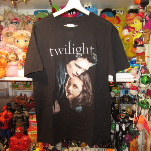Twilight★Twilight★Kristen Stewart★Robert Douglas Thomas Pattinson★Doll★Figure★Plushie★T-shirt★Size L★ 