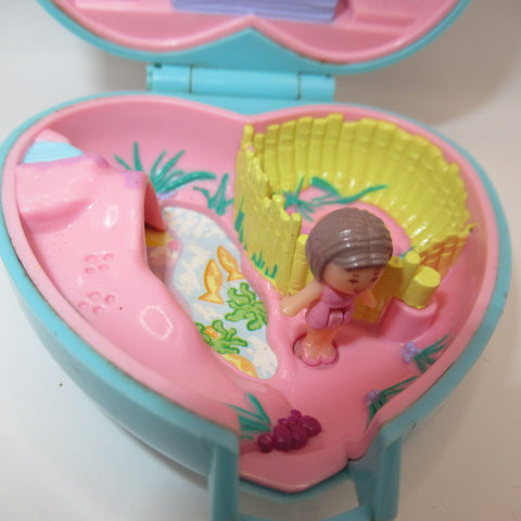 90’s★ビンテージ★POLLY POCKET★ポーリーポケット★ハート★ブルー★コンパクト★ミニチュア★ままごと★フィギュア★人形★ぬいぐるみ★