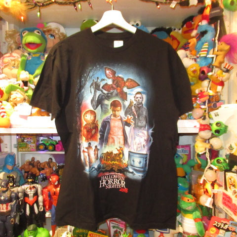 2018★UNIVERSAL STUDIO★Universal Studios★HALLOWEEN★HORROR NIGHTS★Halloween Horror Nights★Limited Edition T-shirt★Stranger Things★STRANGERTHINGS★Horror★Figure★Doll★Plushie★USED★ 