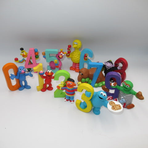 THE SESAMI STREET★SESAMESTREET★セサミストリート★PVC ９体セット★ナンバー★PVCフィギュア★クッキーモンスター★エルモ★アーニー★バート★スナッフィードラキュラ★フィギュア★人形★ぬいぐるみ★