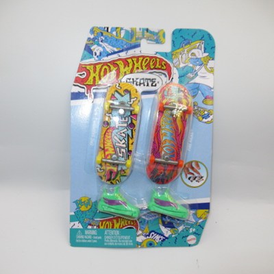 2023年★HotWHeeLS★ホットウィール★２つセット★フィギュア★人形★ぬいぐるみ★指スケ★スケボー★スケートボード★デッキ★1★
