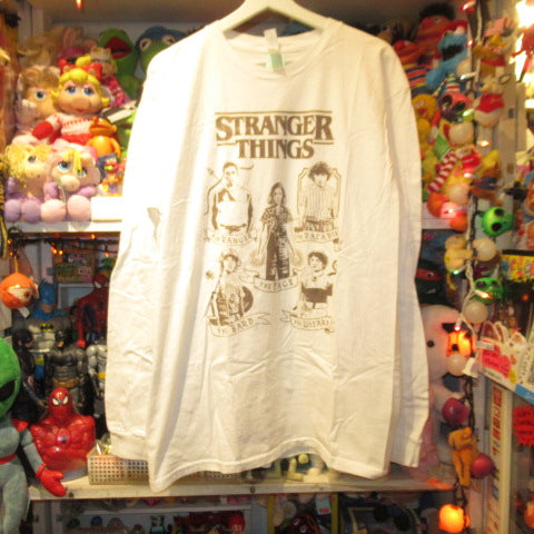 Netflix★ネットフリックス★STRANGER THINGS★ストレンジャーシングス★デモゴルゴン★エル★ダスティン★マイク★ルーカス★sizeL★サイズL★men's★メンズ★ロンT★ロングスリーブ★長袖★★人形★フィギュア★ぬいぐるみ★white★ホワイト★