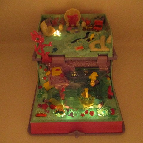 90’s★1994年★Polly Pocket★ポーリーポケット★Sparkling Melmaid Adventure★スパークリングマーメイドアドベンチャー★絵本★本★パープル★ライツアップ★ミニチュア★ままごと★フィギュア★人形★ぬいぐるみ★