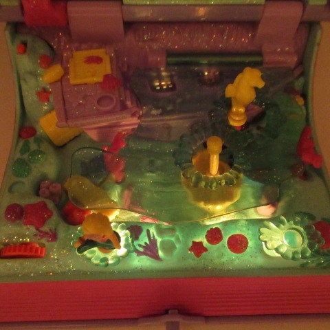 90’s★1994年★Polly Pocket★ポーリーポケット★Sparkling Melmaid Adventure★スパークリングマーメイドアドベンチャー★絵本★本★パープル★ライツアップ★ミニチュア★ままごと★フィギュア★人形★ぬいぐるみ★