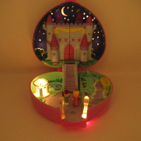 90’s★1992年★Polly Pocket★ポーリーポケット★staright Castle★スターライトキャッスル★ハート★濃いピンク★ライト★難ありミニチュア★ままごと★フィギュア★人形★ぬいぐるみ★