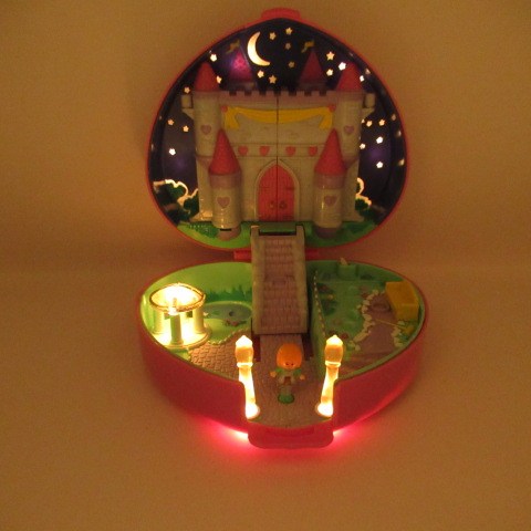 90’s★1992年★Polly Pocket★ポーリーポケット★staright Castle★スターライトキャッスル★ハート★濃いピンク★ライト接触不良★難ありミニチュア★ままごと★フィギュア★人形★ぬいぐるみ★