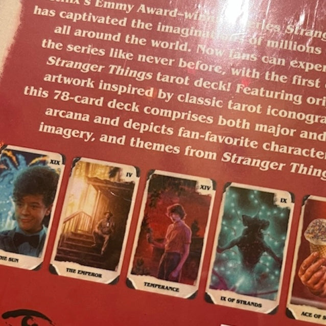 STRANGER THING★ストレンジャーシングス★タロットカード&ガイドブック★TAROT Cards★人形★フィギュア★ぬいぐるみ