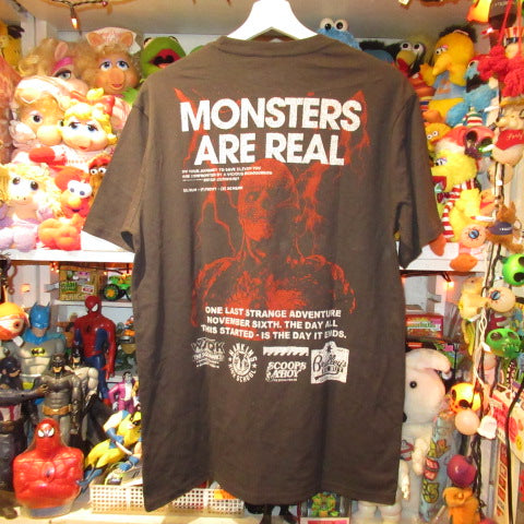 STRANGER THINGS★ストレンジャーシングス★Netflix★Tシャツ★Men's★XLサイズ★VEQUNA★ヴェクナ★イレブン★ダスティン★フィギュア★人形★ぬいぐるみ