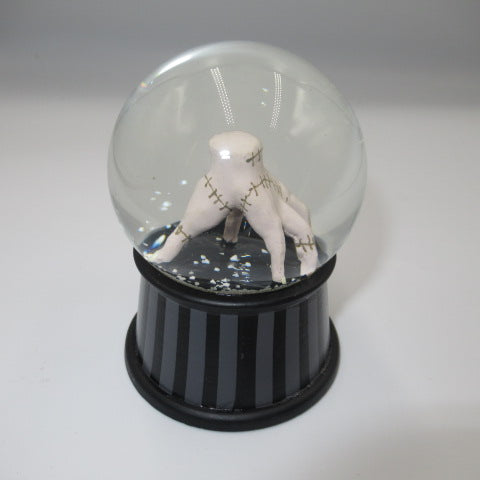 snowdome★スノードーム★WEDNESDAY★ウェンズデー★アダムスファミリー★Adams★アダムス★約９センチ★Xmas★Christmas★クリスマス★フィギュア★人形★ぬいぐるみ