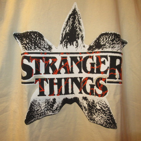 STRANGER THINGS★ストレンジャーシングス★Tシャツ★DEMOGORGON★デモゴルゴン★Men's★Sサイズ★イレブン★エル★マイク★ダスティン★フィギュア★人形★ぬいぐるみ
