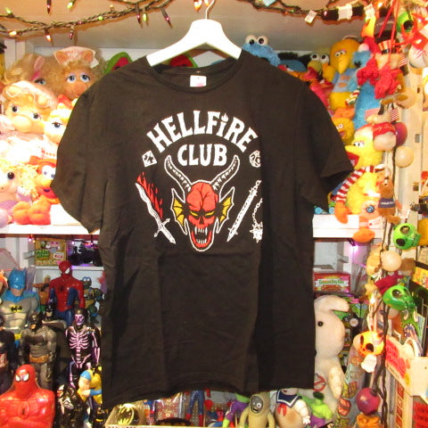 STRANGER THINGS★ストレンジャーシングス★Tシャツ★HELLFIRE CLUB★ヘルファイヤークラブ★Men's★Lサイズ★エディ★イレブン★エル★マイク★ダスティン★フィギュア★人形★ぬいぐるみ