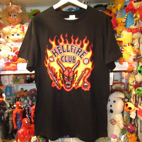 STRANGER THINGS★ストレンジャーシングス★Tシャツ★HELLFIRE CLUB★ヘルファイヤークラブ★Men's★Lサイズ★エディ★イレブン★エル★マイク★ダスティン★フィギュア★人形★ぬいぐるみ