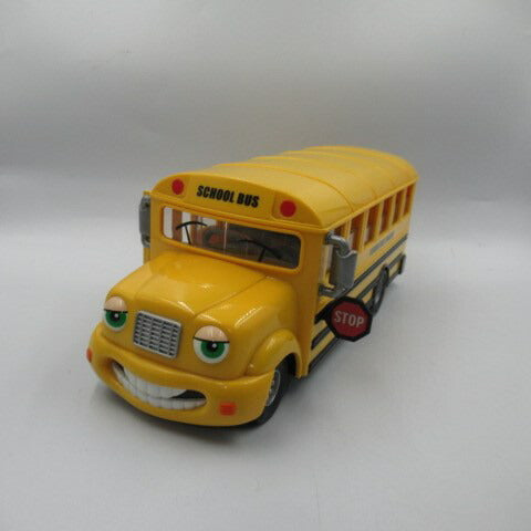 2001★CHEVRON CARS★Chevron Car★Gas Station★Rare! Big size ★★ Bus ★ School bus ★ Figure ★ Doll ★ Stuffed animal ★ Vintage ★ Vintage ★ 