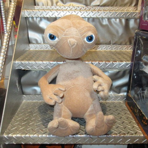E.T.★映画★イーティー★大きいぬいぐるみ★４８センチ★人形★フィギュア★ぬいぐるみ★UNIVERSAL STUDIO JAPAN★
