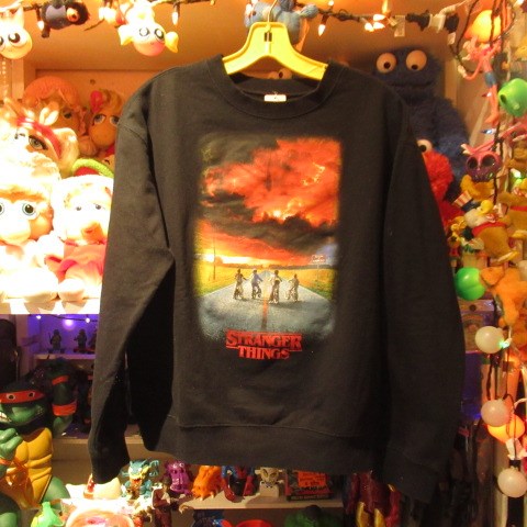 NETFLIX★ネットフリックス★STRANGER THINGS★ストレンジャーシングス★レディース★Mサイズ★trainer★トレーナー★Parker★パーカー★