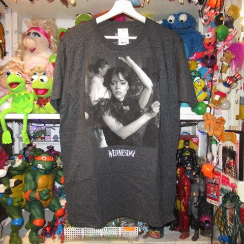 WEDNESDAY★Wednesday★NETFLIX★T-shirt★Men's size★L size★Figure★Doll★Plush toy★ 