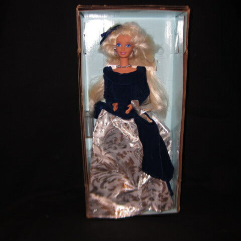 1995★Barbie★Winter Velvet Barbie★Barbie★Winter Velvet Barbie★Doll★Figure★AVON 