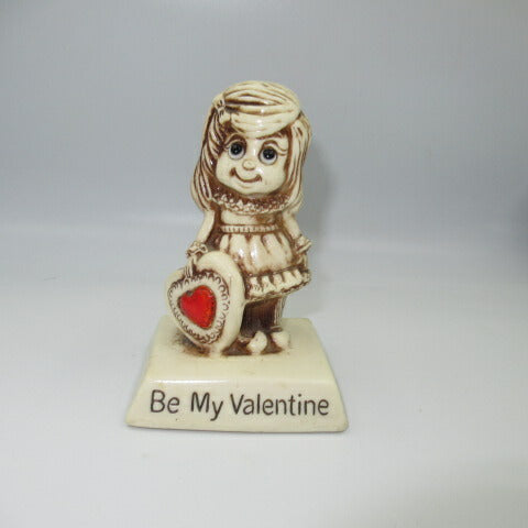 70's★Vintage★Message doll★Trophy figure★Valentine★Doll★Figure★Old★Be My Valentine 