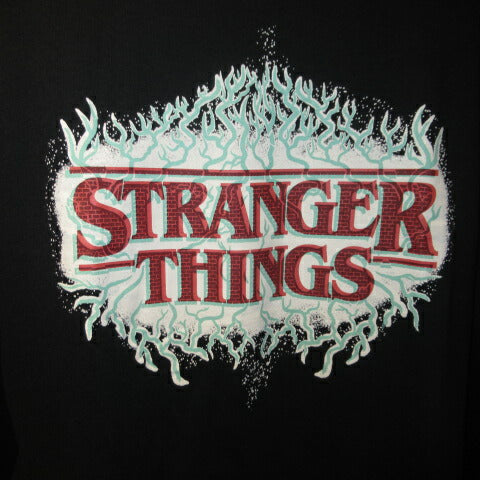 レア！STRANGER THINGS★ストレンジャーシングス★Tシャツ★フィギュア★NET FLIX★XLサイズ★マイク★ダスティン★ルーカス