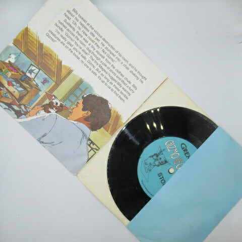This is a picture book with a record! Vintage★80's★1984★Gremlins★STORY2★GREMLINS★Gizmo★Figure★Doll★16 pages 